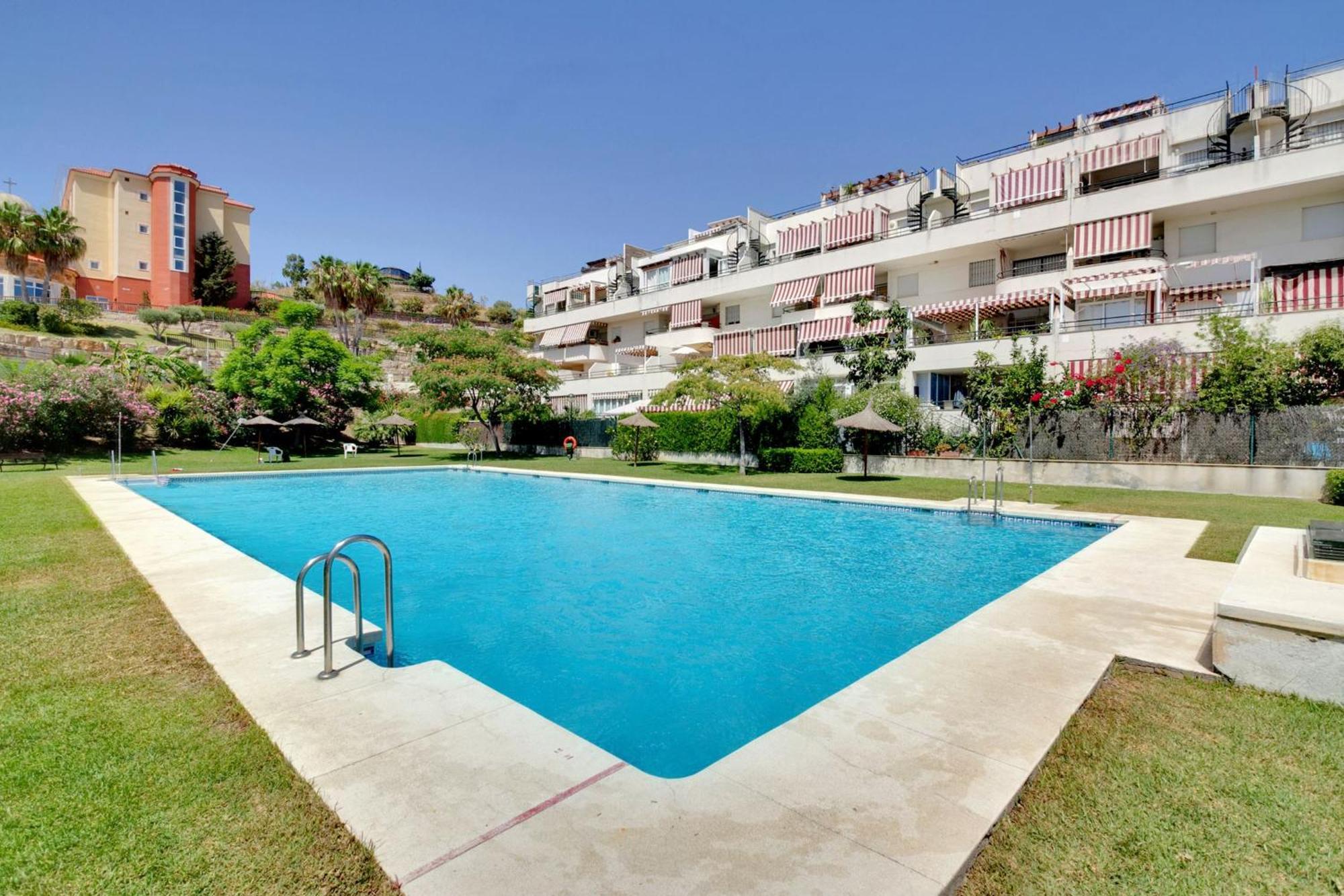 מאלגה Del Parque Flats - Golf & Beach Terrace מראה חיצוני תמונה