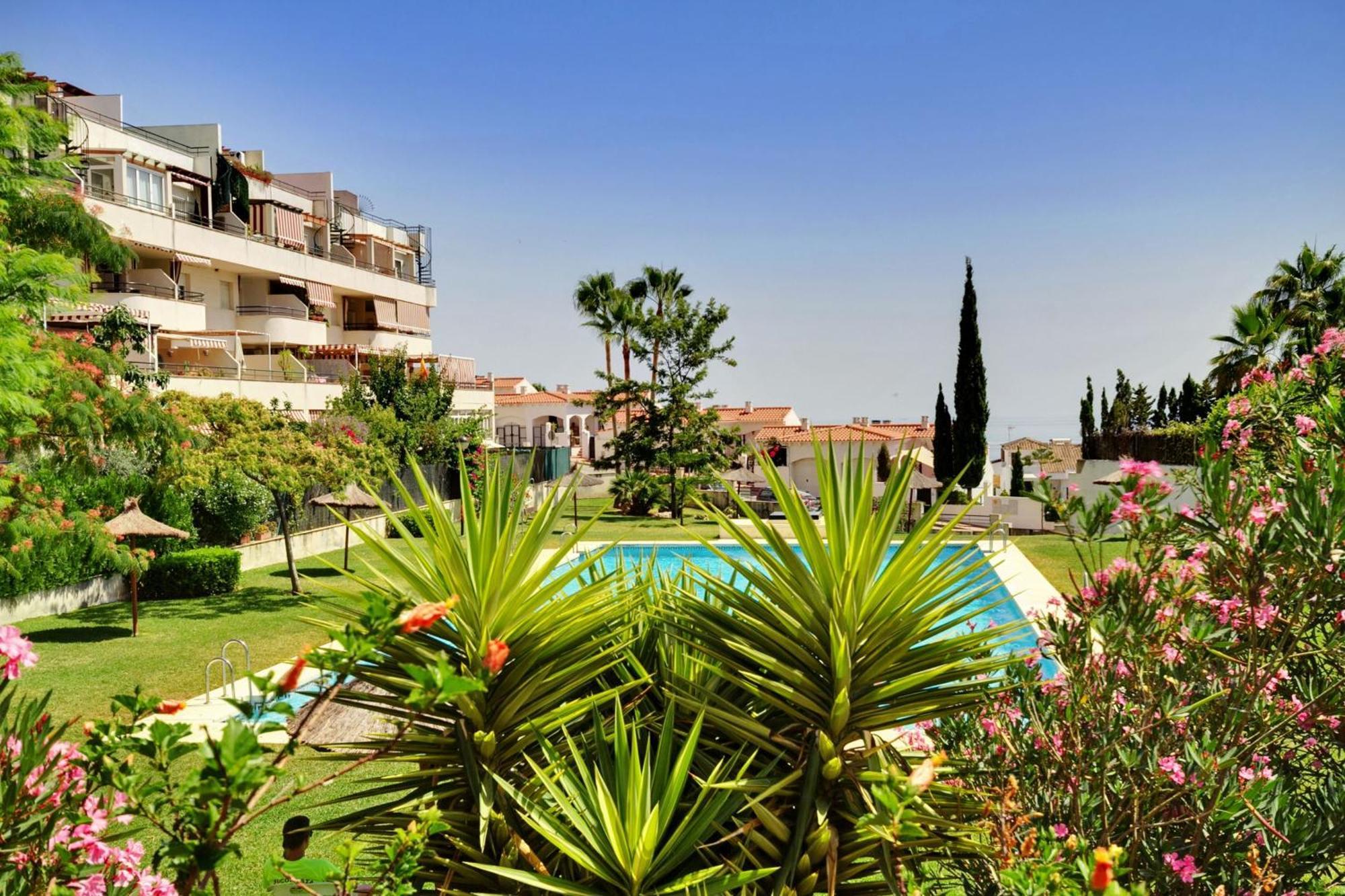 מאלגה Del Parque Flats - Golf & Beach Terrace מראה חיצוני תמונה